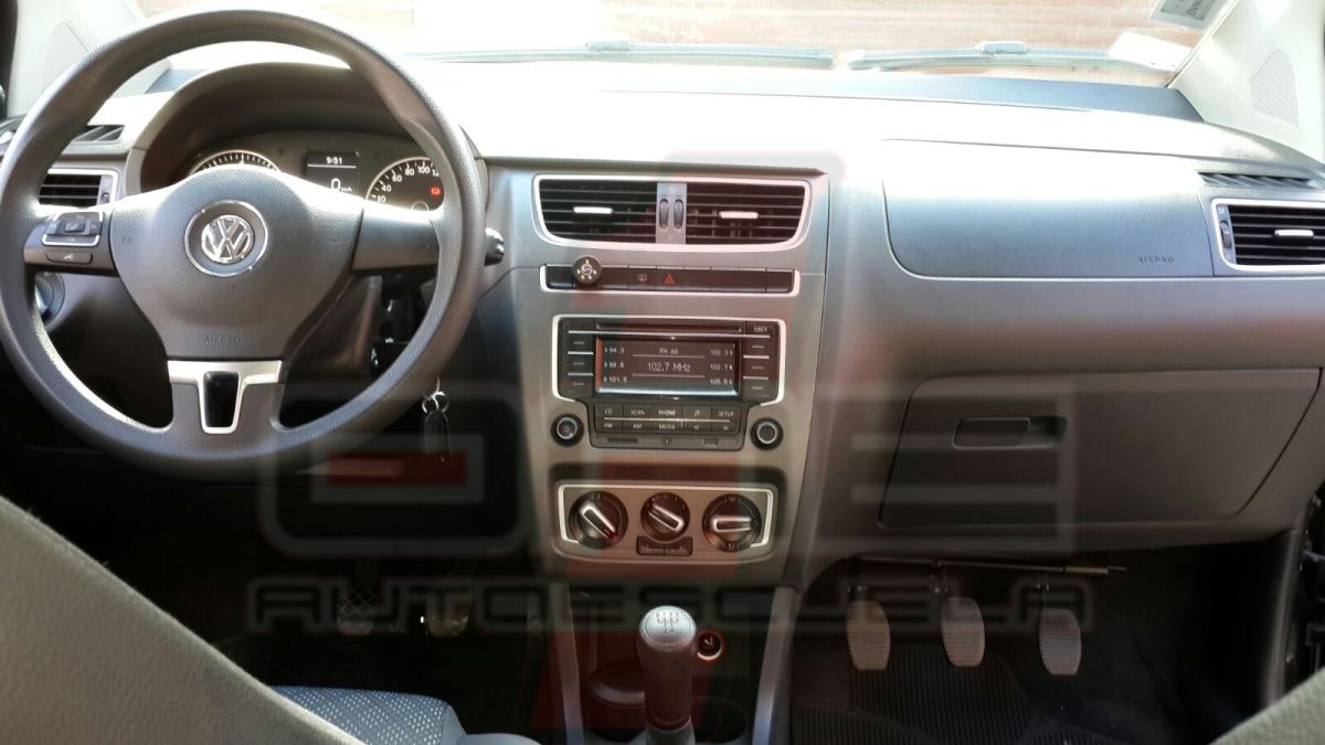 Interior-auto-min